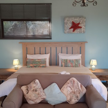 Aurora: King/twin bed - ocean views